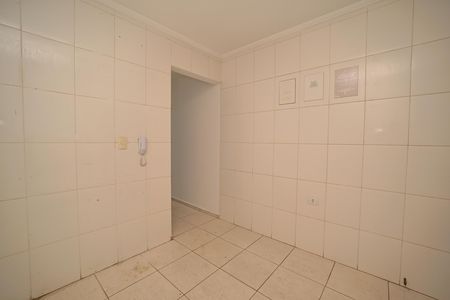 Cozinha de casa de condomínio para alugar com 2 quartos, 60m² em Vila Ré, São Paulo