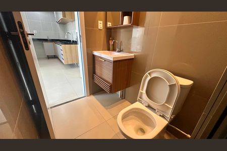 Apartamento para alugar com 38m², 2 quartos e sem vagaBanheiro social