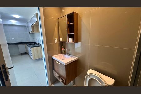 Apartamento para alugar com 38m², 2 quartos e sem vagaBanheiro social