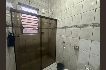 Banheiro de apartamento para alugar com 1 quarto, 32m² em Centro, São Vicente