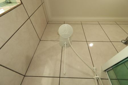 Banheiro - Chuveiro de casa para alugar com 2 quartos, 86m² em Jardim Las Vegas, Santo André