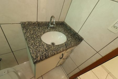 Casa para alugar com 86m², 2 quartos e sem vagaBanheiro - Pia