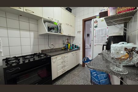 Cozinha de apartamento para alugar com 3 quartos, 72m² em Ipiranga, Belo Horizonte