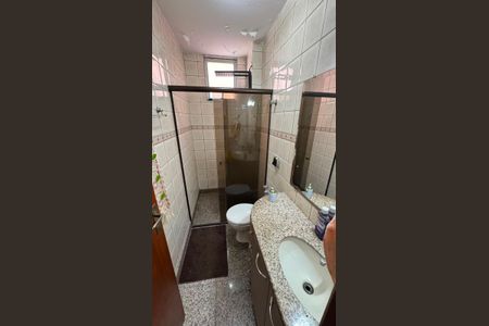 Banheiro social de apartamento para alugar com 3 quartos, 72m² em Ipiranga, Belo Horizonte
