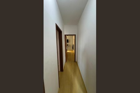 Corredor de apartamento para alugar com 3 quartos, 72m² em Ipiranga, Belo Horizonte