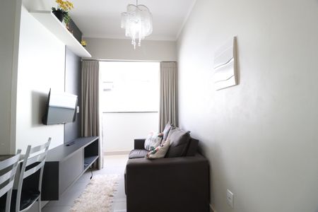Sala de apartamento para alugar com 2 quartos, 45m² em Santa Mônica, Uberlândia