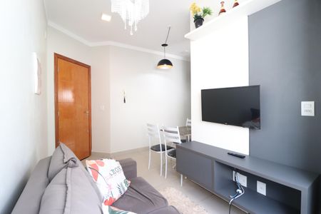 Sala de apartamento para alugar com 2 quartos, 45m² em Santa Mônica, Uberlândia