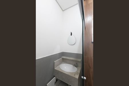 Banheiro  de casa para alugar com 1 quarto, 32m² em Vila Guilherme, São Paulo