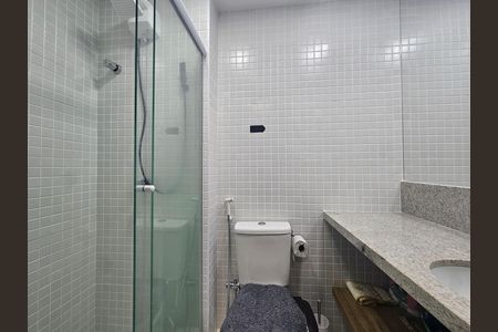 Banheiro de apartamento para alugar com 1 quarto, 30m² em Amaralina, Salvador