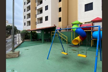 Apartamento para alugar com 60m², 2 quartos e 1 vaga Apartamento para alugar com 60m², 2 quartos e 1 vagaÁrea comum - Playground