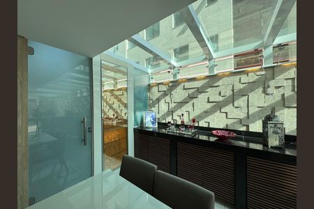Apartamento à venda com 146m², 2 quartos e 2 vagas Apartamento à venda com 146m², 2 quartos e 2 vagasÁrea externa