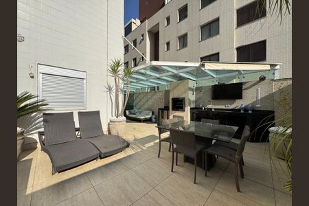 Apartamento à venda com 146m², 2 quartos e 2 vagas Apartamento à venda com 146m², 2 quartos e 2 vagasÁrea externa