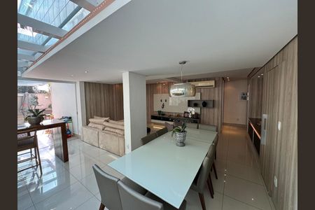 Apartamento à venda com 146m², 2 quartos e 2 vagas Apartamento à venda com 146m², 2 quartos e 2 vagasSala