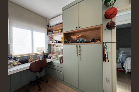 Apartamento à venda com 146m², 2 quartos e 2 vagas Apartamento à venda com 146m², 2 quartos e 2 vagasQuarto