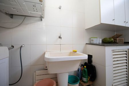 Casa de condomínio à venda com 350m², 5 quartos e 2 vagasÁrea de Serviço