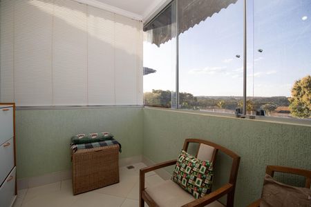Casa de condomínio à venda com 350m², 5 quartos e 2 vagasSacada da Suíte 1