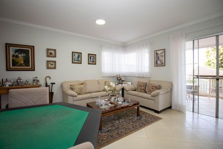 Casa de condomínio à venda com 350m², 5 quartos e 2 vagasSala 1