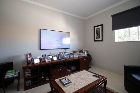 Casa de condomínio à venda com 350m², 5 quartos e 2 vagasSala 2