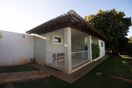 Casa de condomínio à venda com 350m², 5 quartos e 2 vagasQuintal