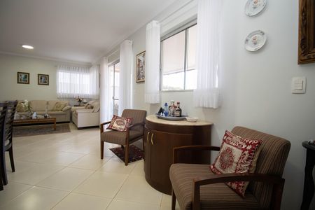 Casa de condomínio à venda com 350m², 5 quartos e 2 vagasSala 1