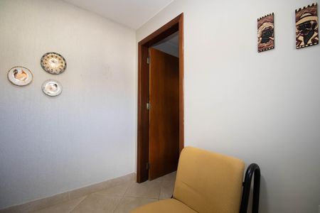 Casa de condomínio à venda com 350m², 5 quartos e 2 vagasEscritório