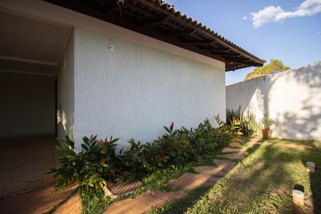 Casa de condomínio à venda com 350m², 5 quartos e 2 vagasJardim