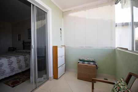 Casa de condomínio à venda com 350m², 5 quartos e 2 vagasSacada da Suíte 1