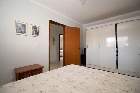 Casa de condomínio à venda com 350m², 5 quartos e 2 vagasSuíte 3