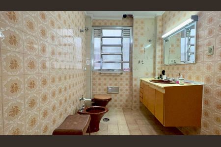 Apartamento à venda com 140m², 3 quartos e 2 vagas Apartamento à venda com 140m², 3 quartos e 2 vagasBanheiro