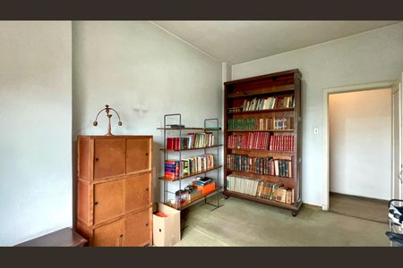 Apartamento à venda com 140m², 3 quartos e 2 vagas Apartamento à venda com 140m², 3 quartos e 2 vagasQuarto 2