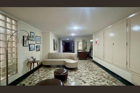 Apartamento à venda com 140m², 3 quartos e 2 vagas Apartamento à venda com 140m², 3 quartos e 2 vagasHall de entrada
