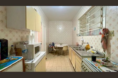 Apartamento à venda com 140m², 3 quartos e 2 vagas Apartamento à venda com 140m², 3 quartos e 2 vagasCozinha