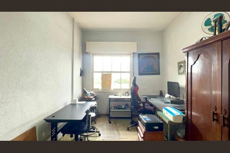 Apartamento à venda com 140m², 3 quartos e 2 vagas Apartamento à venda com 140m², 3 quartos e 2 vagasQuarto 3