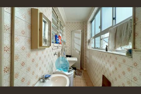 Apartamento à venda com 140m², 3 quartos e 2 vagas Apartamento à venda com 140m², 3 quartos e 2 vagasÁrea de Serviço