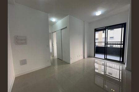 Sala de apartamento para alugar com 2 quartos, 48m² em Vila Engenho Novo, Barueri