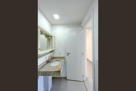 Banheiro de apartamento à venda com 2 quartos, 70m² em Brás, São Paulo
