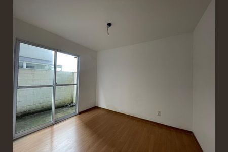 Apartamento à venda com 2 quartos, 54m² em Santos Dumont, São Leopoldo