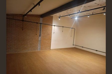 Casa à venda com 2 quartos, 180m² em Brooklin, São Paulo
