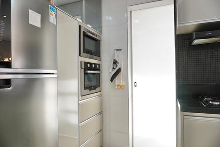 Apartamento para alugar com 65m², 2 quartos e 1 vaga Apartamento para alugar com 65m², 2 quartos e 1 vagaCozinha e Área de Serviço