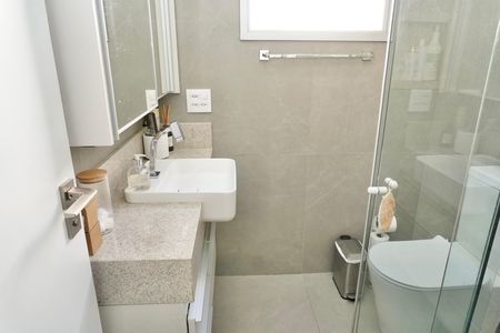 Apartamento para alugar com 65m², 2 quartos e 1 vaga Apartamento para alugar com 65m², 2 quartos e 1 vagaBanheiro