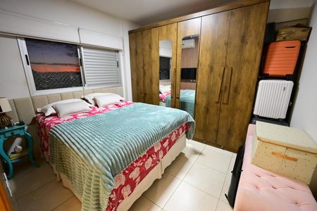 Apartamento à venda com 3 quartos, 70m² em Setor Sudoeste, Goiânia