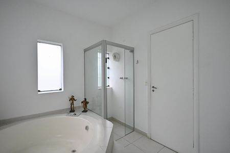 Casa para alugar com 690m², 6 quartos e 5 vagasBanheiro Suíte 1