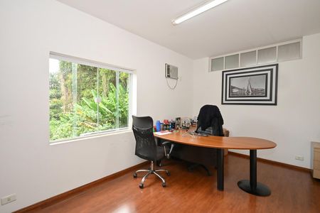 Casa para alugar com 690m², 6 quartos e 5 vagasSuíte 2
