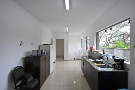 Casa para alugar com 690m², 6 quartos e 5 vagasCozinha