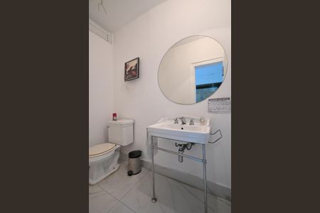 Casa para alugar com 690m², 6 quartos e 5 vagasLavabo