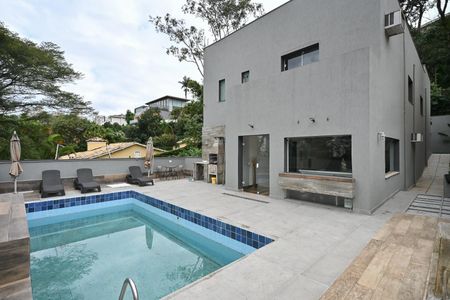 Casa para alugar com 690m², 6 quartos e 5 vagasPiscina