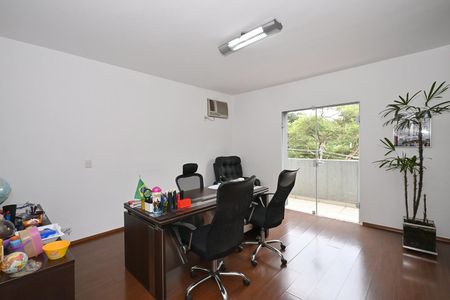Casa para alugar com 690m², 6 quartos e 5 vagasSuíte 1