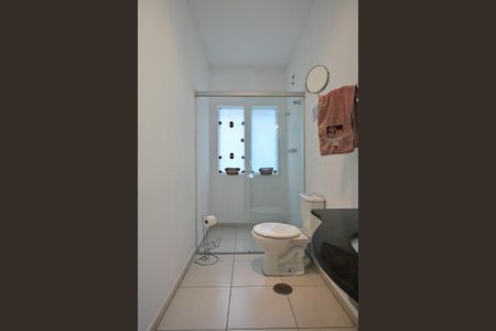 Casa para alugar com 690m², 6 quartos e 5 vagasBanheiro 1