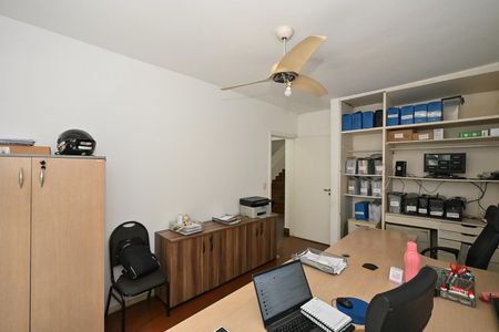 Casa para alugar com 690m², 6 quartos e 5 vagasQuarto 1