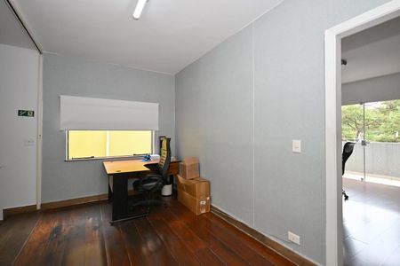 Casa para alugar com 690m², 6 quartos e 5 vagasBanheiro 2